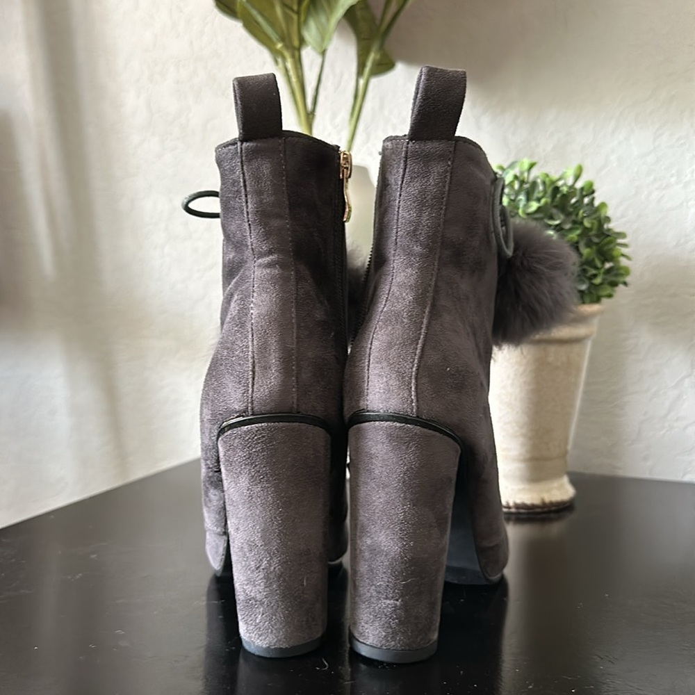 Catherine Malandrino Gray Heeled Booties - Size 6.5 - Picture 8 of 10